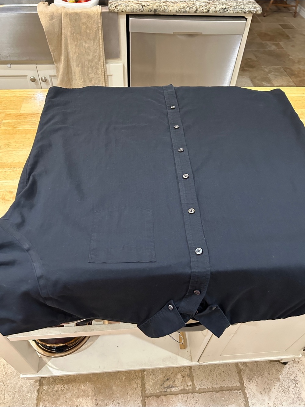 croft & barrow Black Short-Sleeve Button-Down Shirt - Picture 13 of 16